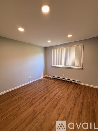 Bridgeport Condo: 164 Kennedy Drive