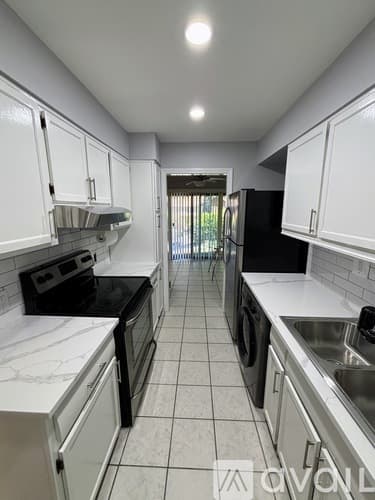 Bridgeport Condo: 164 Kennedy Drive