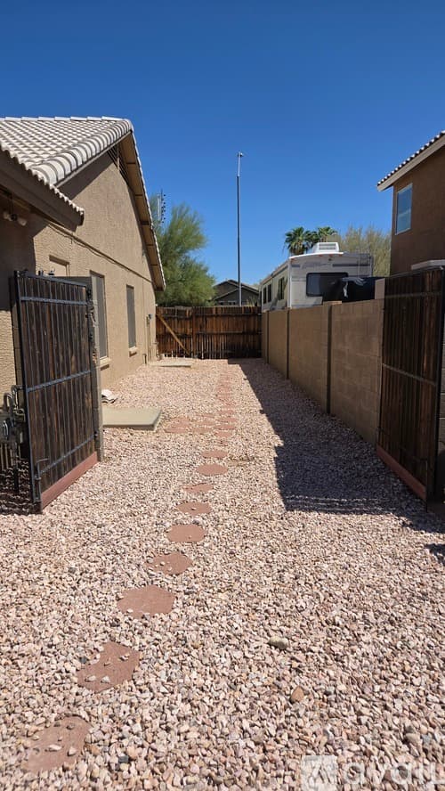 Peoria House: 21535 North 107th Drive