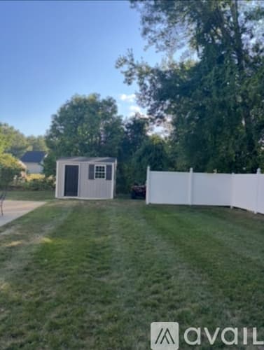 Salem Townhome: 14 Clare Lane