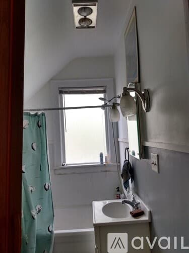 Mankato Apartment: 112 S 5th St