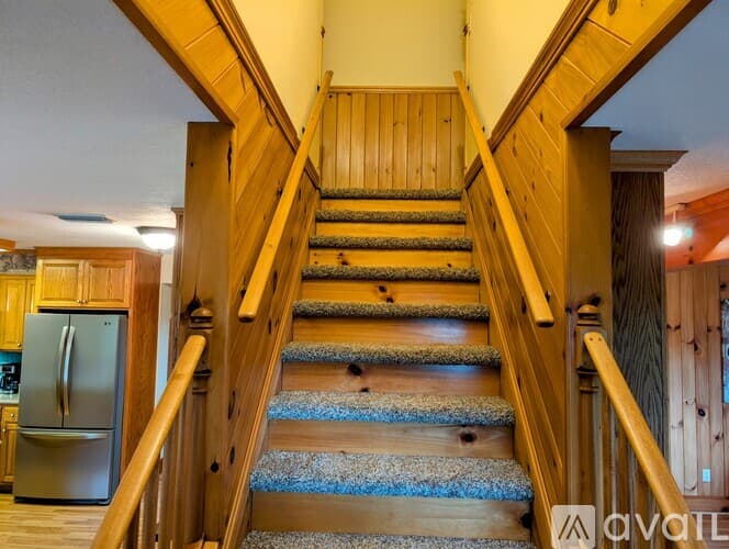 Clayton House: 524 Stornoway Dr