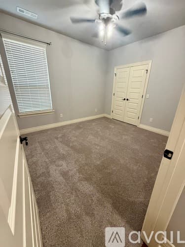 Cave Springs House: 5804 South 66th Street