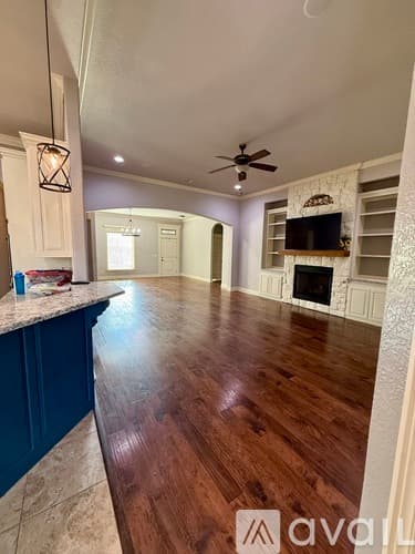 Cave Springs House: 5804 South 66th Street