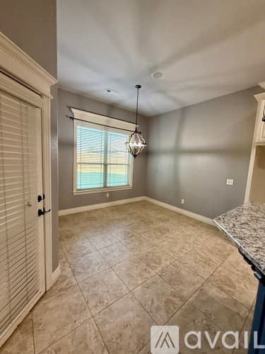 Cave Springs House: 5804 South 66th Street