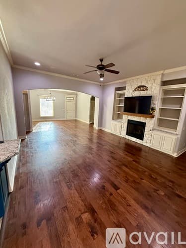 Cave Springs House: 5804 South 66th Street