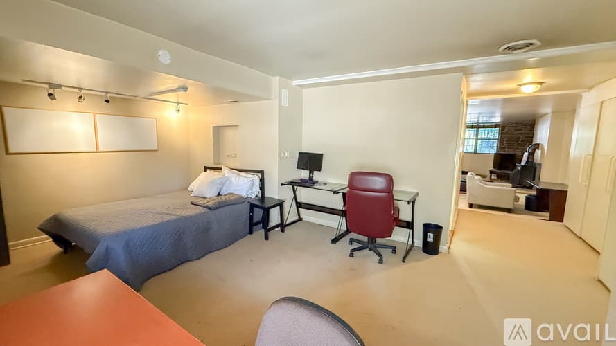 Hartford Condo: 58 Capitol Ave