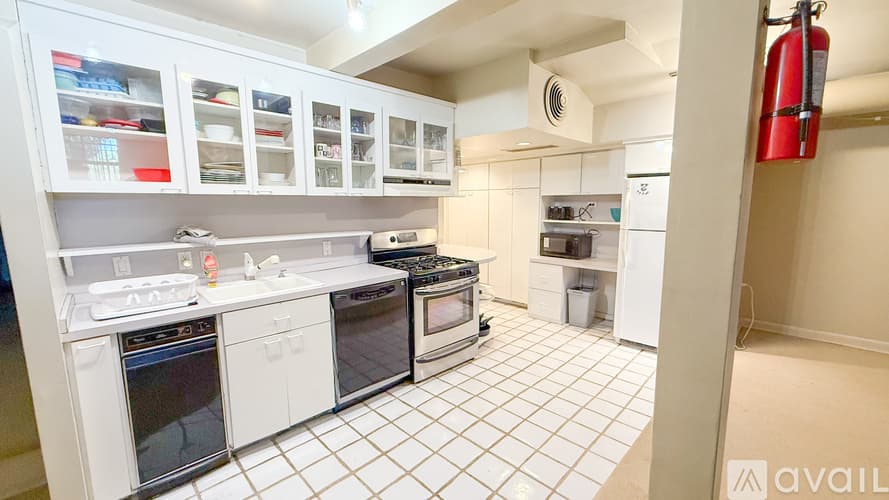 Hartford Condo: 58 Capitol Ave