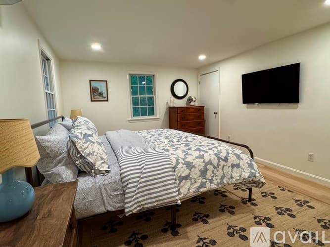 Brewster House: 5 Commons Way