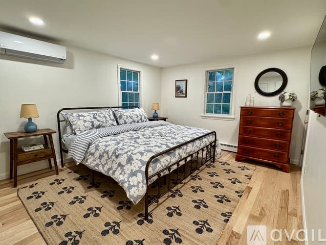 Brewster House: 5 Commons Way