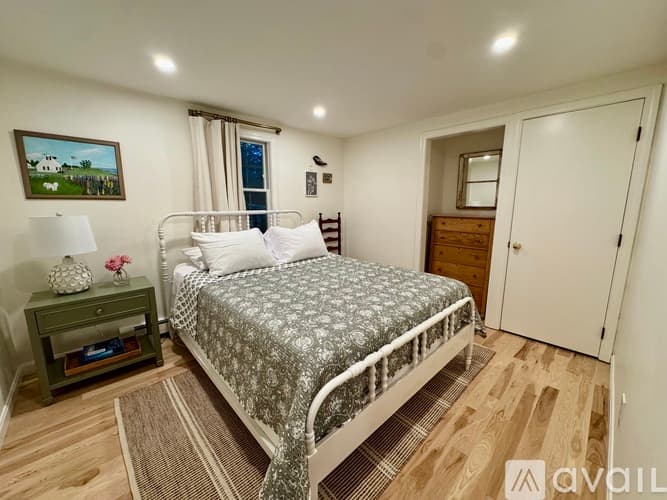 Brewster House: 5 Commons Way