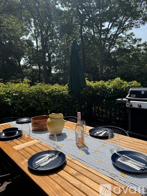 Brewster House: 5 Commons Way