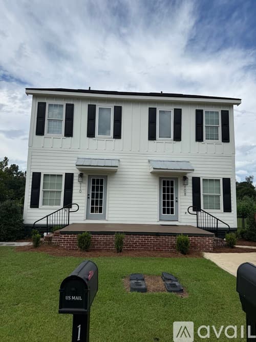 Thomasville Townhome: 100 110 Pine St