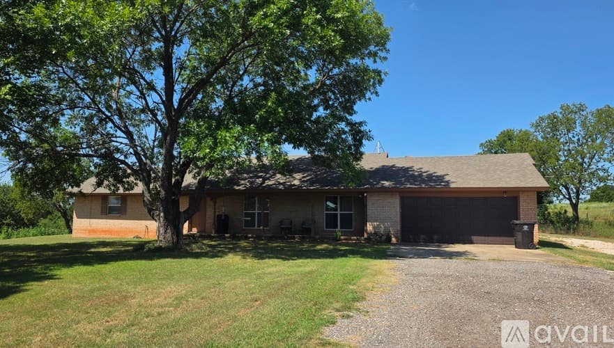Luther House: 22581 North Indian Meridian