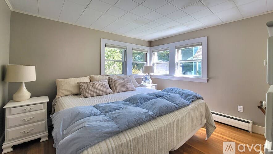 Wells House: 92 Bourne Ave