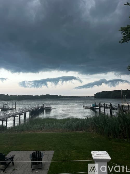 Narragansett House: 46 Flintstone Rd