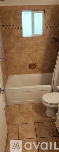 Burien Apartment: 1203 SW 144TH AVE S