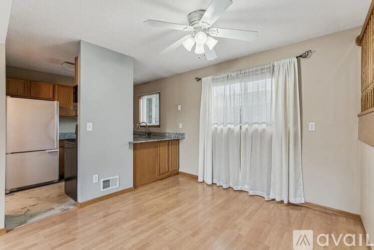 Eagan House: 3252 Dodd Lane