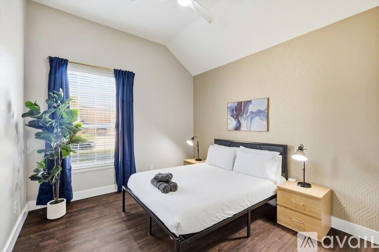 Haltom City House: 5709 Courtney Cir