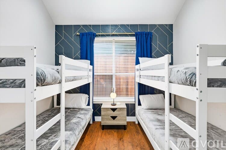 Haltom City House: 5709 Courtney Cir