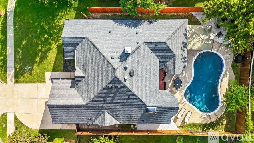 Haltom City House: 5709 Courtney Cir