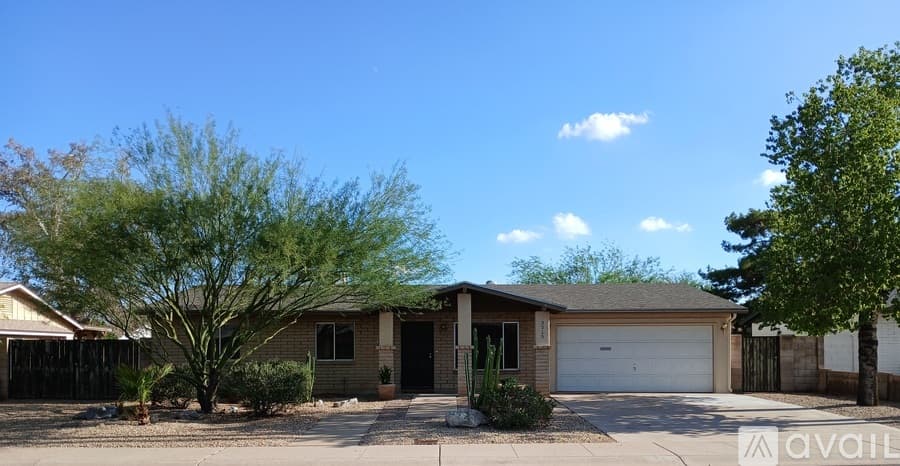 Phoenix House: 3515 East Cortez Street