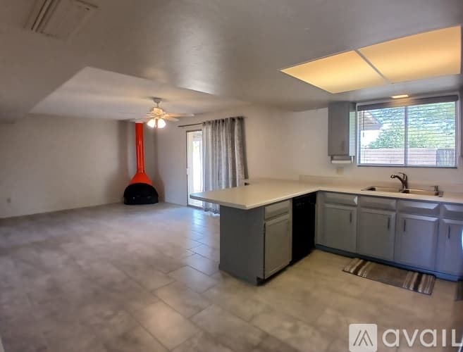 Phoenix House: 3515 East Cortez Street