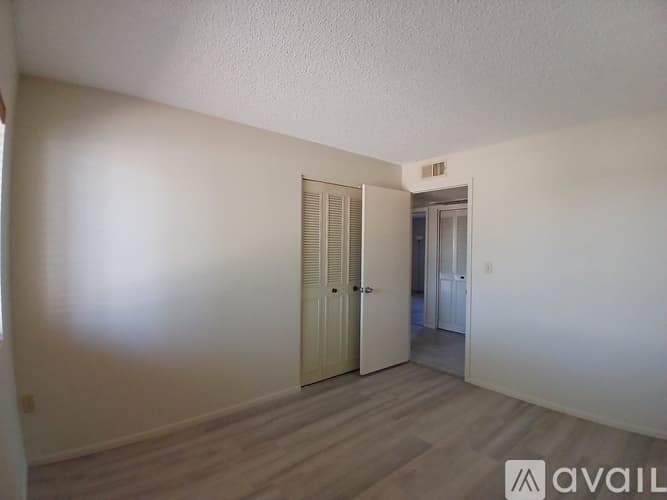 Phoenix House: 3515 East Cortez Street