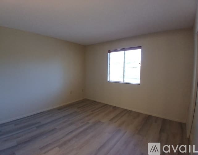 Phoenix House: 3515 East Cortez Street