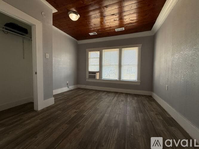 San Antonio Apartment: 429 Wharton St