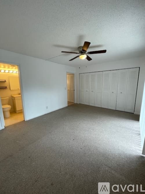 Boca Raton Apartment: 9 Mansfield A