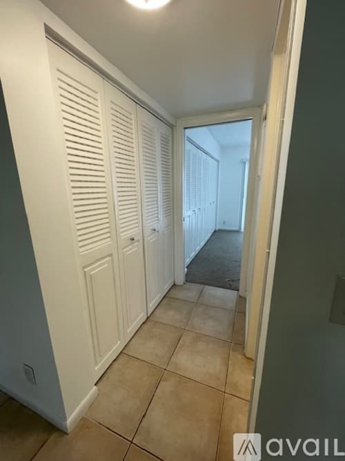 Boca Raton Apartment: 9 Mansfield A