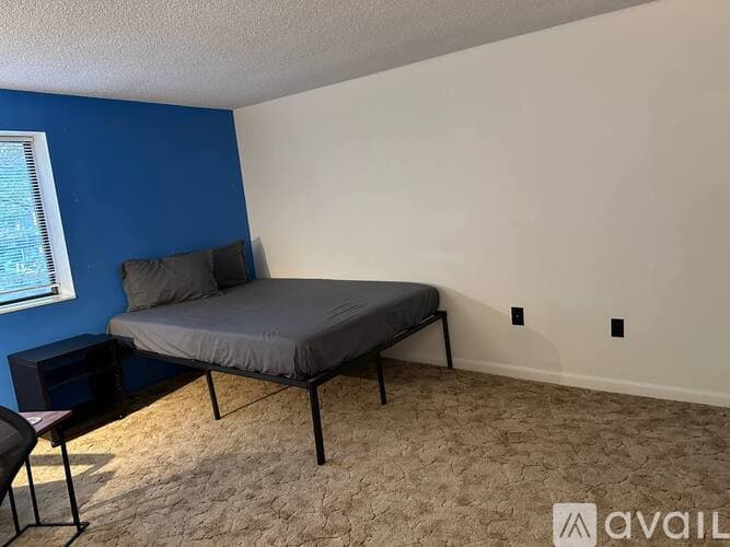 Medford Apartment: 22 9th Street