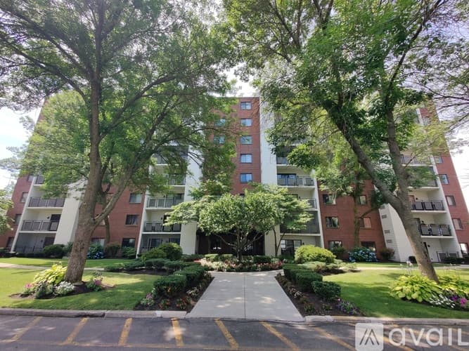 Medford Apartment: 22 9th Street