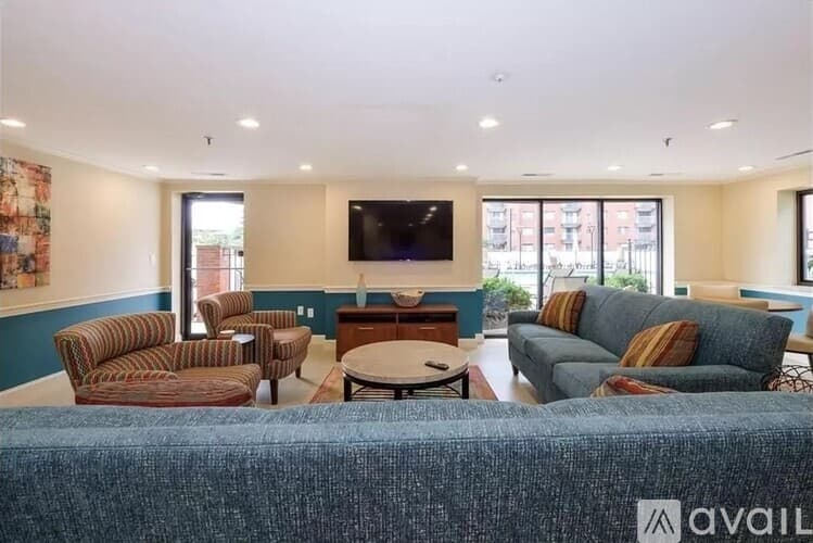 Medford Apartment: 22 9th Street