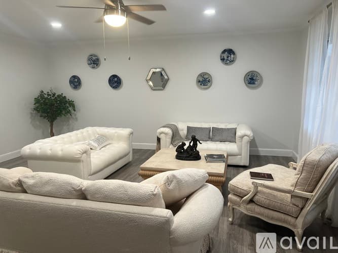Palm Beach Gardens House: 9080 Peebles Road