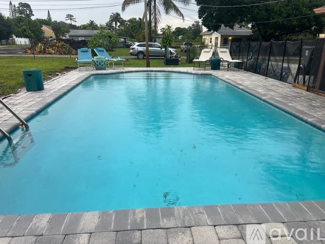 Palm Beach Gardens House: 9080 Peebles Road