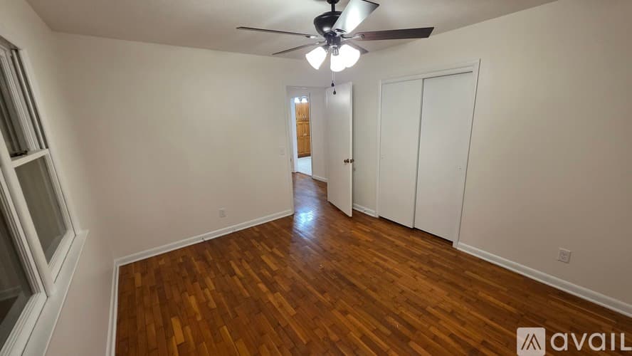 Bolivar House: 808 S Elgin Ave