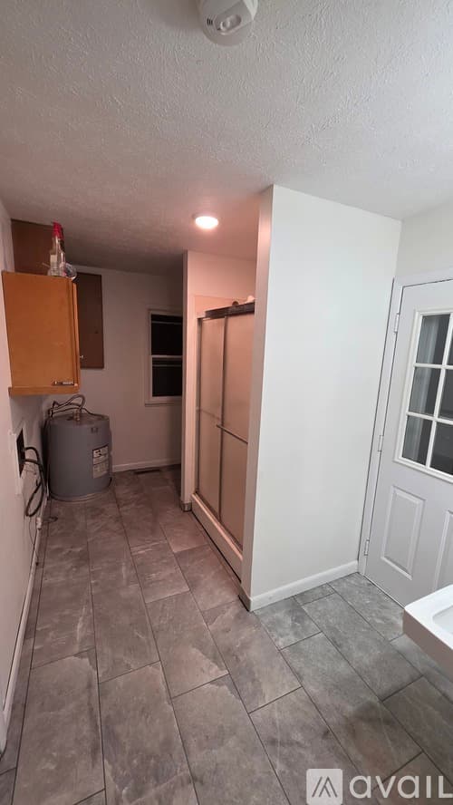 Bolivar House: 808 S Elgin Ave