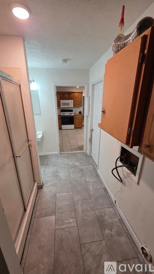 Bolivar House: 808 S Elgin Ave