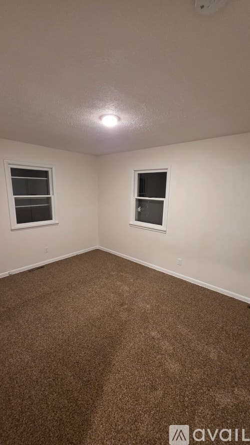 Bolivar House: 808 S Elgin Ave