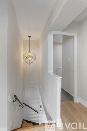 Chicago Apartment: 6166 N Sheridan Rd