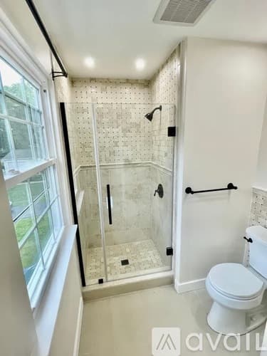 Lansdale House: 1616 Windsor Ct