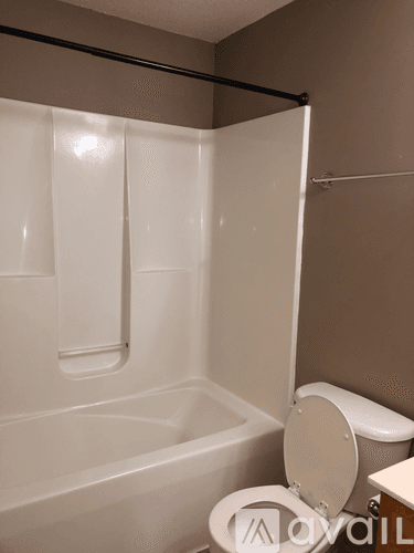North Mankato Townhome: 2106 Linden Trail