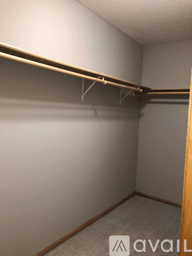 North Mankato Townhome: 2106 Linden Trail