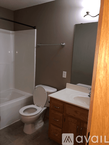 North Mankato Townhome: 2106 Linden Trail
