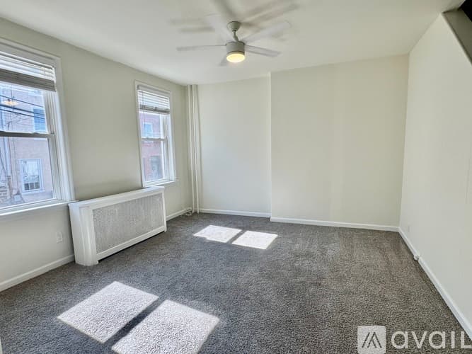 Philadelphia House: 128 Gay Street