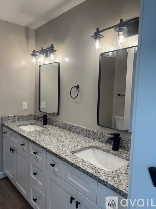 Mount Airy House: 197 Thomas Ln Unit A
