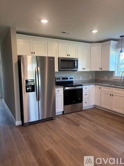 Mount Airy House: 197 Thomas Ln Unit A