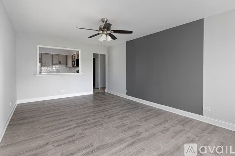 Chicago Apartment: 6029 N Winthrop Ave